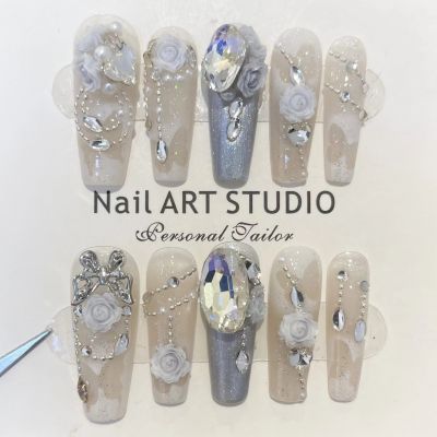 WPR New Luxury White Blue Long Ballerina Crystal Hand-made Nails XS S M Coffin Press On Nails 10 Nails Glue on Designer Diamond Acrilicnails Nailart in 5 Size 10Nail Kit Package with High Class Transperant Box 
